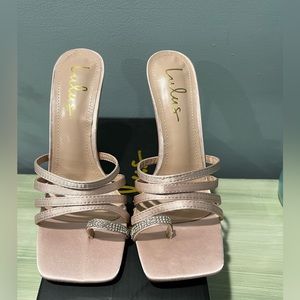 Size 8 Nude heels from Lulu’s. Brand new never worn.
